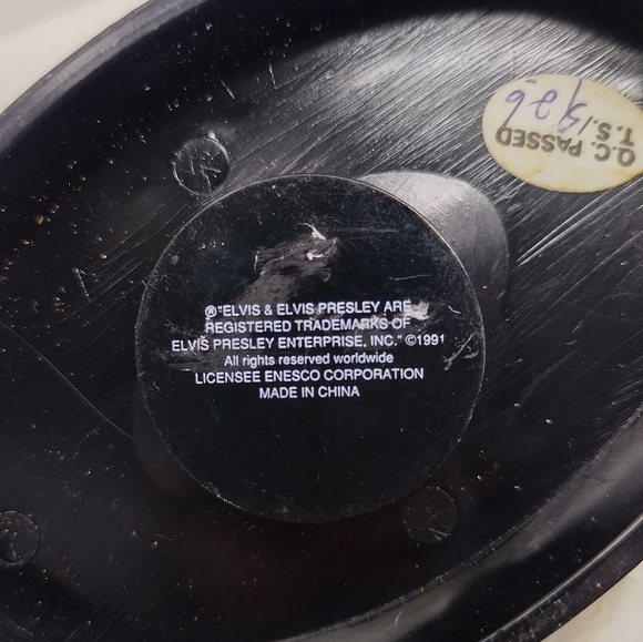 Elvis Holiday Performance Snow Globe Rare - Picture 6 of 6